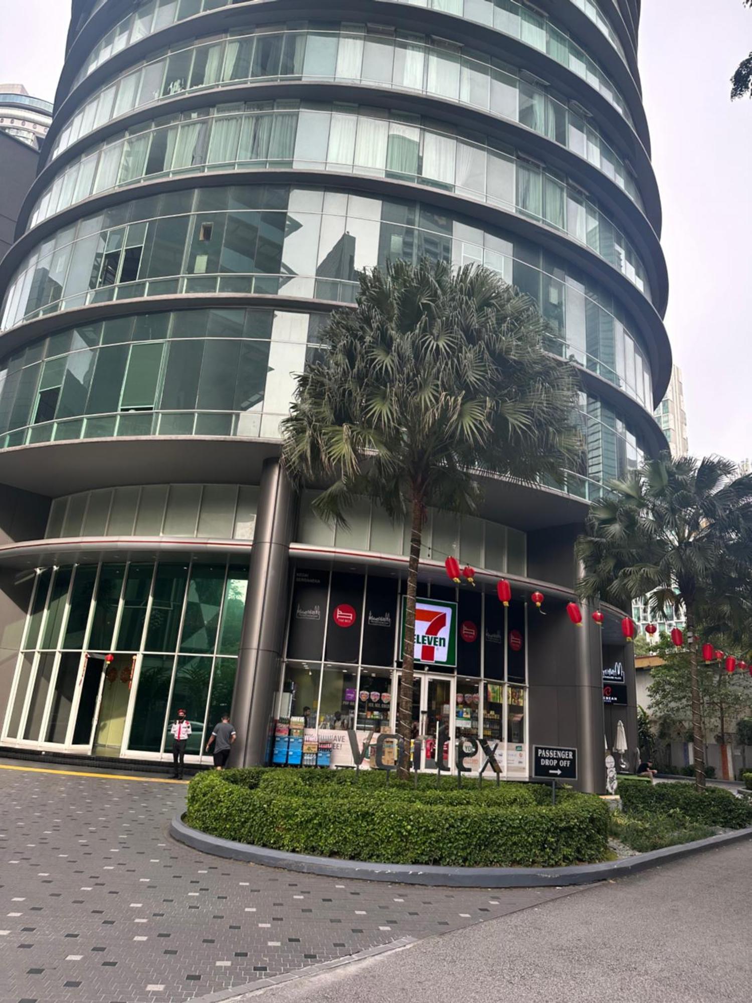 Vortex Klcc By Zara * Kuala Lumpur